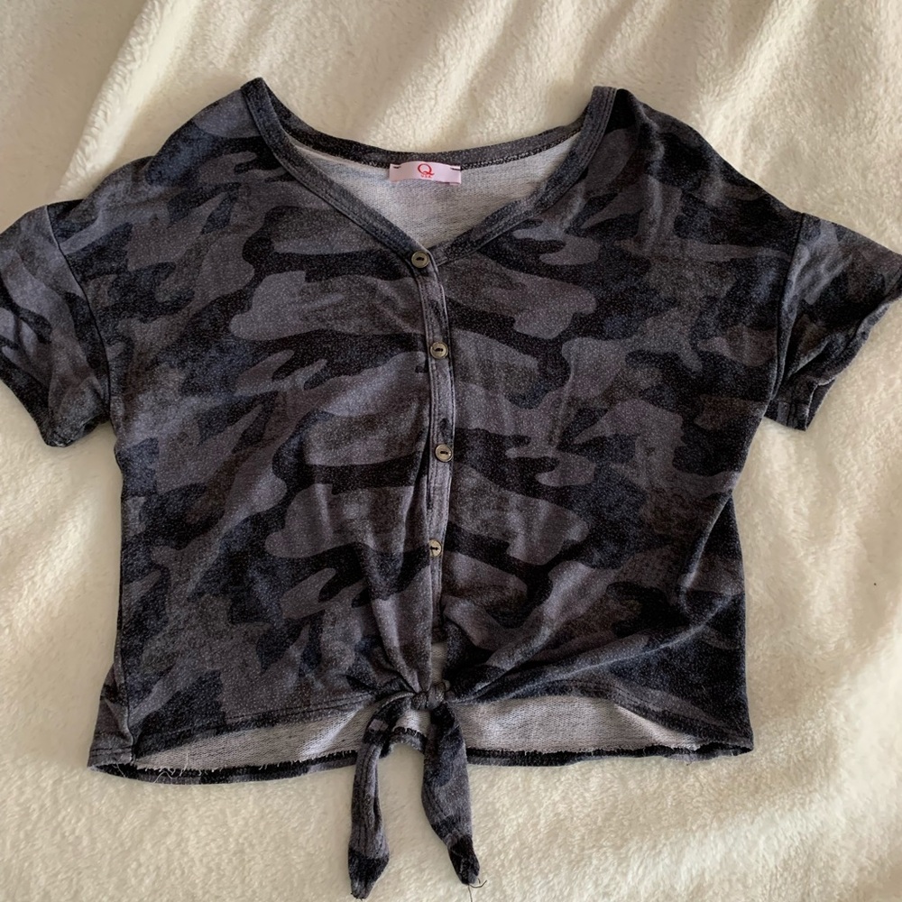 Camo Cropped Tee